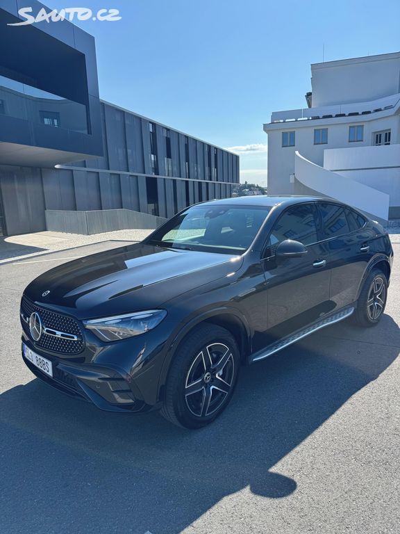 Mercedes-Benz GLC, Mercedes-Benz GLC 300